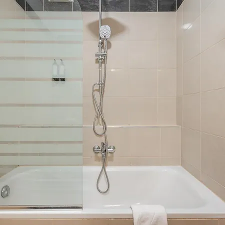 D16 - Gozsdu Garden - Location By Bqa Appartement *